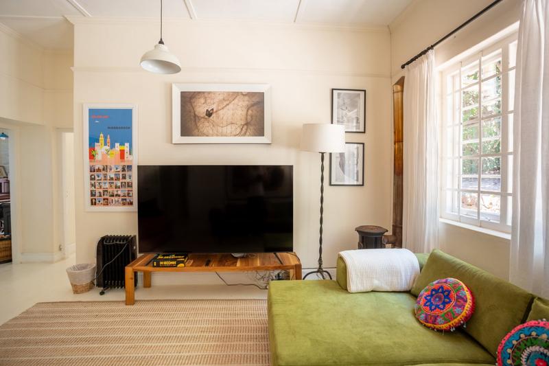 To Let 5 Bedroom Property for Rent in Hobie Beach Western Cape